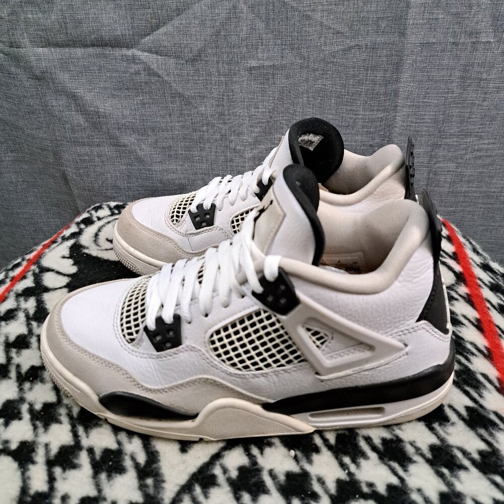 %Size 6.5Y Nike Air Jordan 4 Retro Mid Military Black AJ16